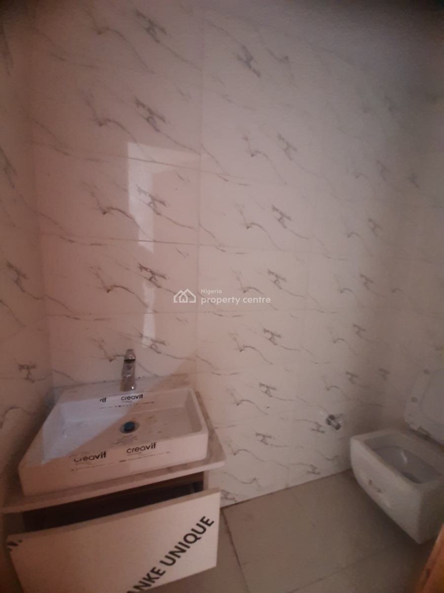 2 Bedroom Flat, Before Chevron Drive 2nd Toll Gate Axis, Ologolo, Lekki, Lagos, Flat / Apartment for Rent