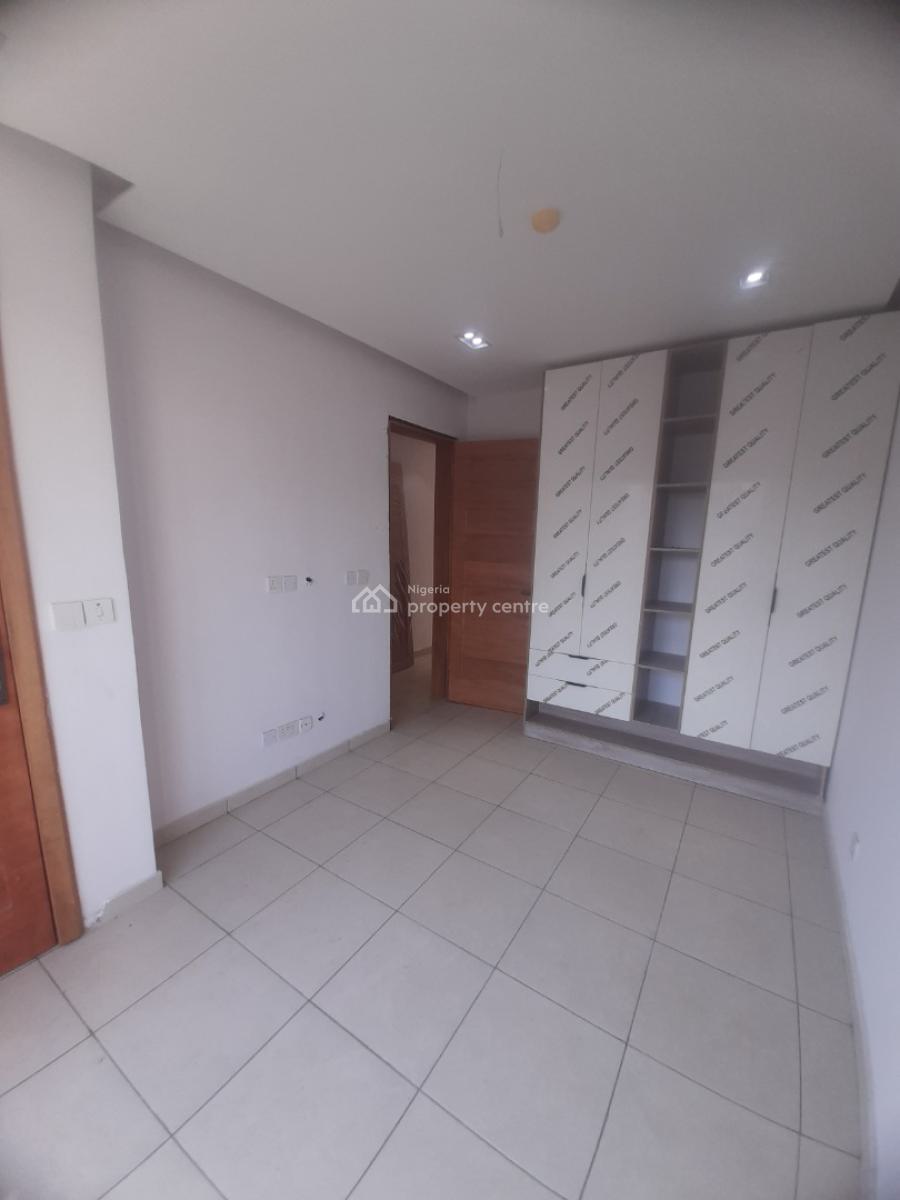 2 Bedroom Flat, Before Chevron Drive 2nd Toll Gate Axis, Ologolo, Lekki, Lagos, Flat / Apartment for Rent