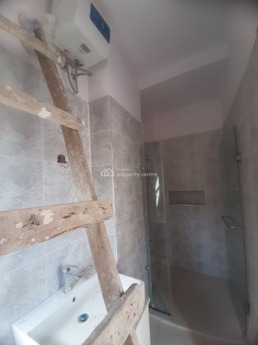 2 Bedroom Flat, Before Chevron Drive 2nd Toll Gate Axis, Ologolo, Lekki, Lagos, Flat / Apartment for Rent