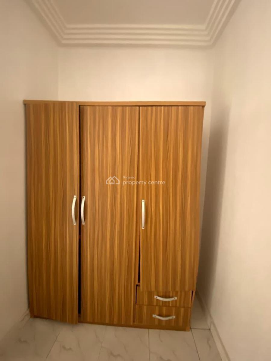 Exclusive 3 Bedroom Apartment, Lekki Phase 1, Lekki, Lagos, Flat / Apartment for Rent