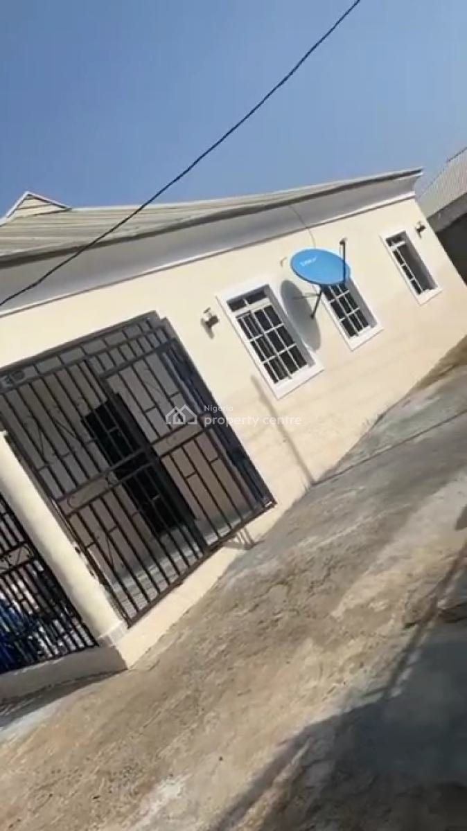 Standard Spacious 3 Bedroom Fully Detached Bungalow, F.h.a Lugbe, Fha (f.h.a), Lugbe District, Abuja, Detached Bungalow for Sale