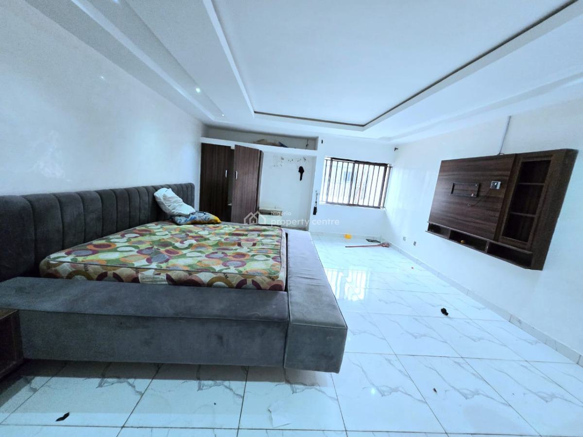 7 Bedroom Detached House for Commercial Use, Lekki Phase 1, Lekki, Lagos, Office Space for Rent