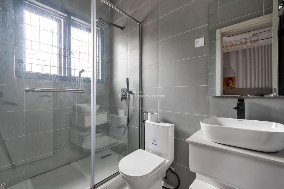 2 Bedroom with Top Notch Amenities, Available From Today, Lekki Phase 1, Lekki, Lagos, Flat / Apartment Short Let