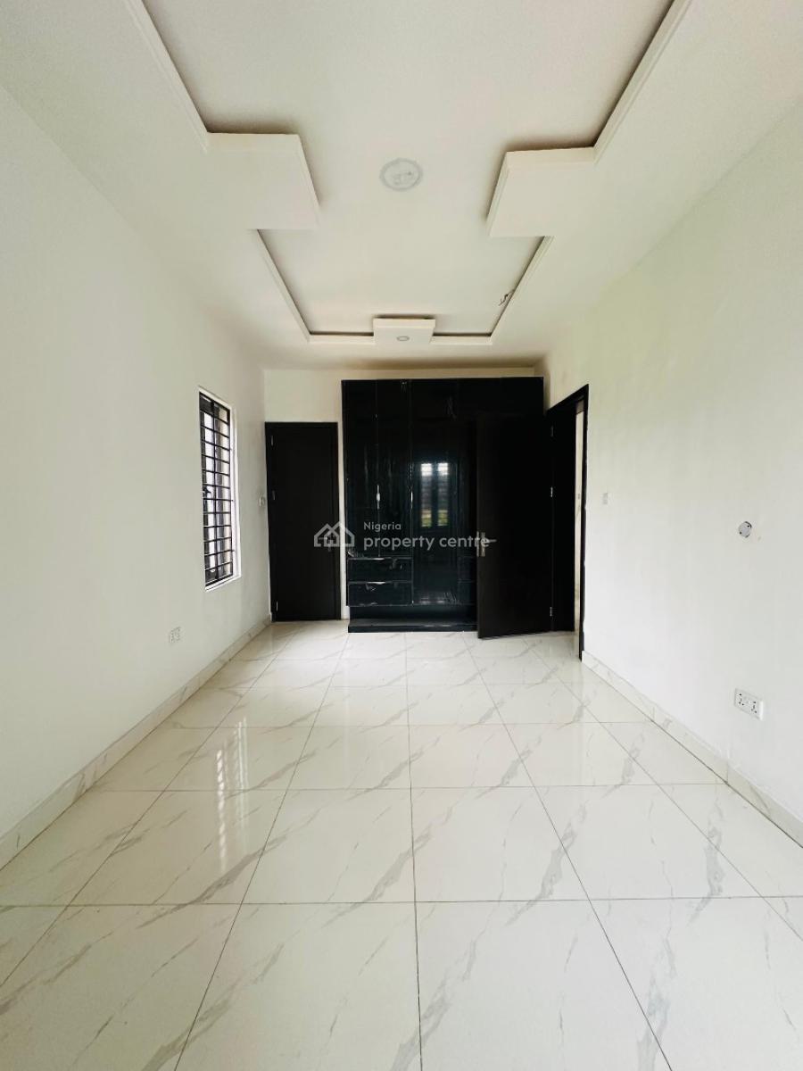 Newly Built 2 Bedroom Apartment, Maryland, Lagos, Flat / Apartment for Sale
