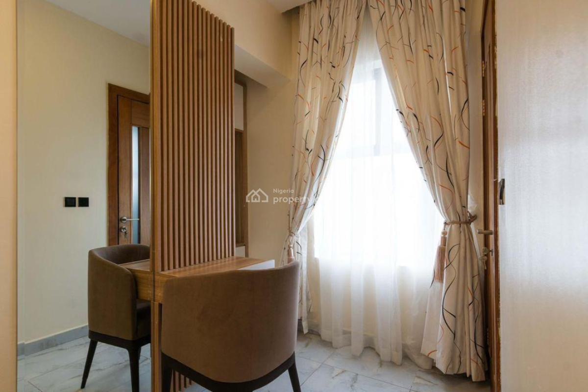 3 Bedroom Maisonette with Ps5, Bathtub & Swimming Pool, Lekki Phase 1, Lekki, Lagos, Flat / Apartment Short Let