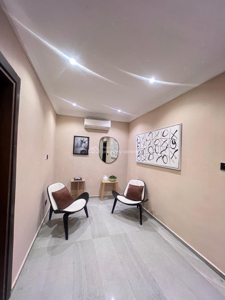 3 Bedroom Apartment with Swimming Pool, Smartlock Door & Balcony, Lekki Phase 1, Lekki, Lagos, Flat / Apartment Short Let