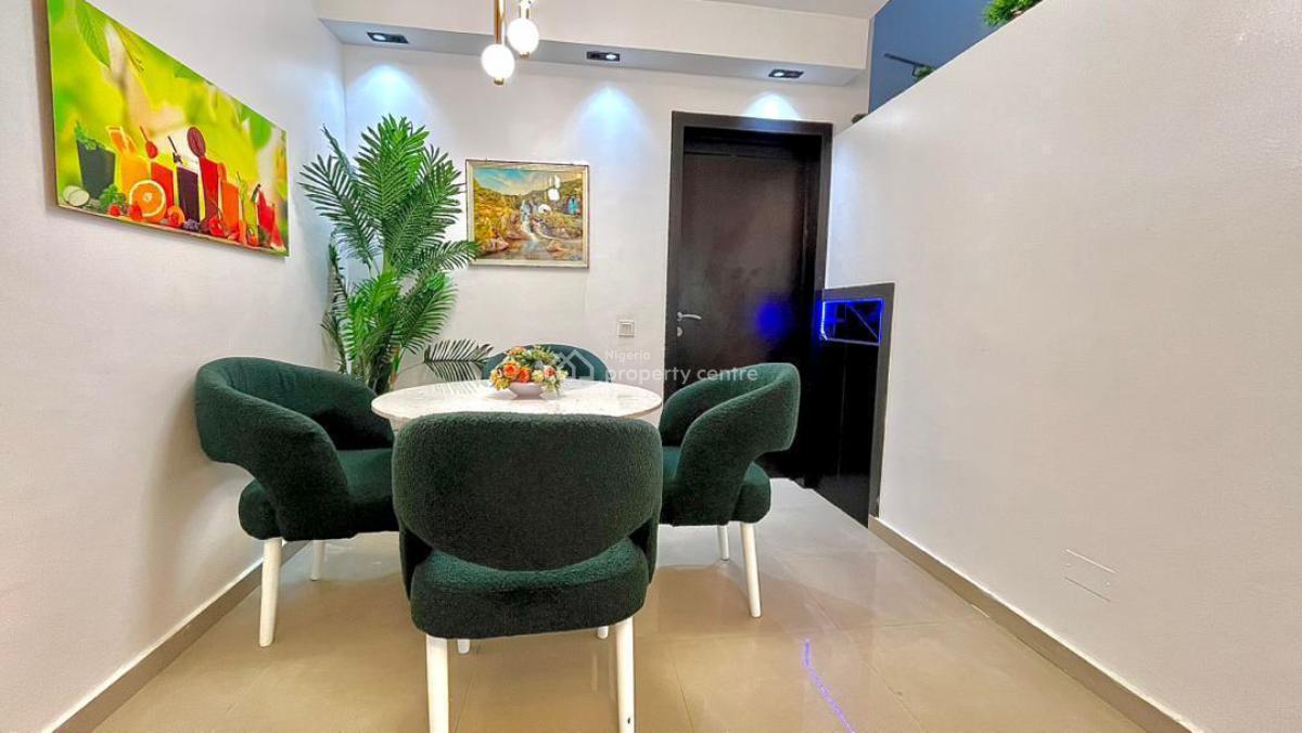 Exquisite Furnished 2 Bedroom Apartment, Lekki Phase 1, Lekki, Lagos, Flat / Apartment Short Let