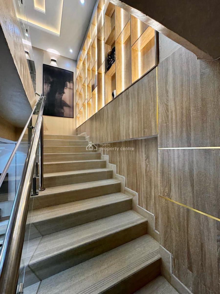 Exclusive  2-bed Apartment in Lekki Phase 1, Lekki Phase 1, Lekki, Lagos, Flat / Apartment Short Let