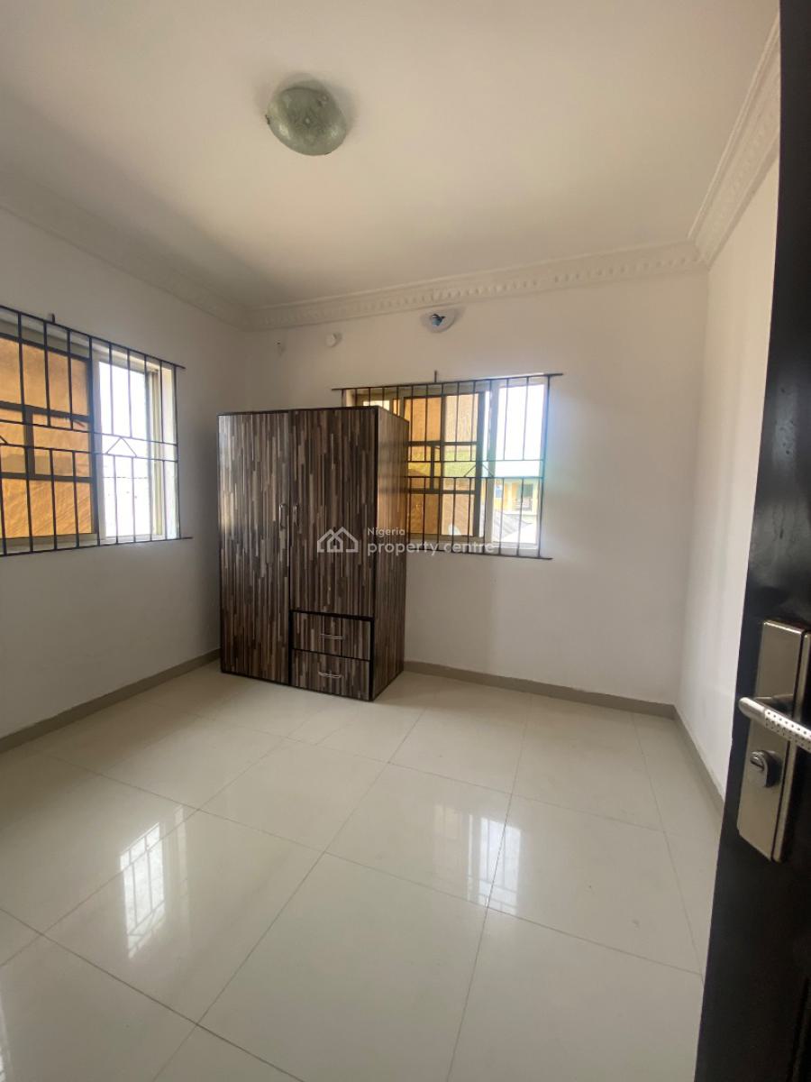 Neat and Serene 2bedrooms Flat (upstairs), Silverland Estate, Off Thera Annex Estate, Sangotedo, Ajah, Lagos, Sangotedo, Ajah, Lagos, Flat / Apartment for Rent