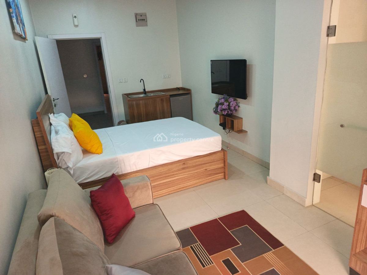 2 Bedrooms Apartments, No 1 Nnena Orji Street, Osapa, Lekki, Lagos, Flat / Apartment Short Let
