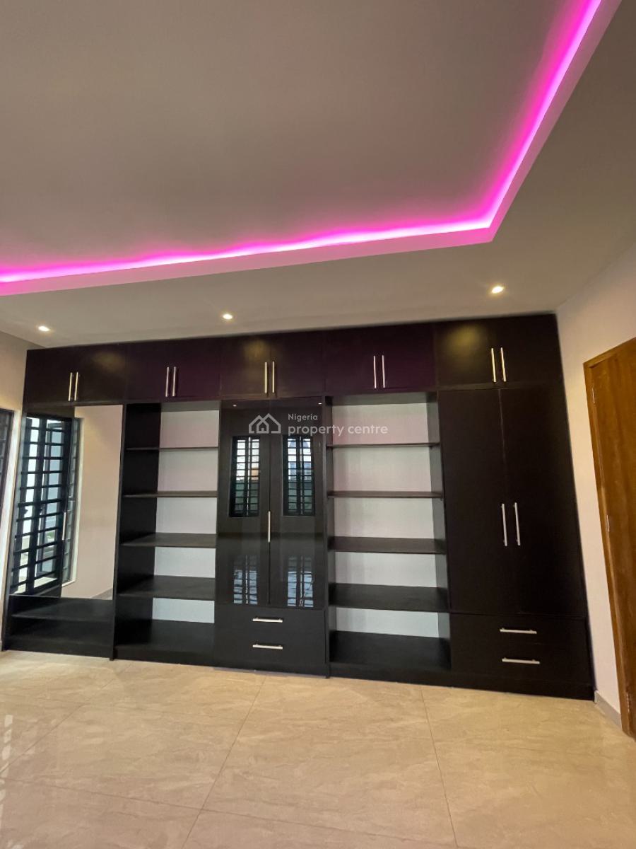 3 Bedroom Service Apartment, Ikate, Lekki, Lagos, Flat / Apartment for Sale