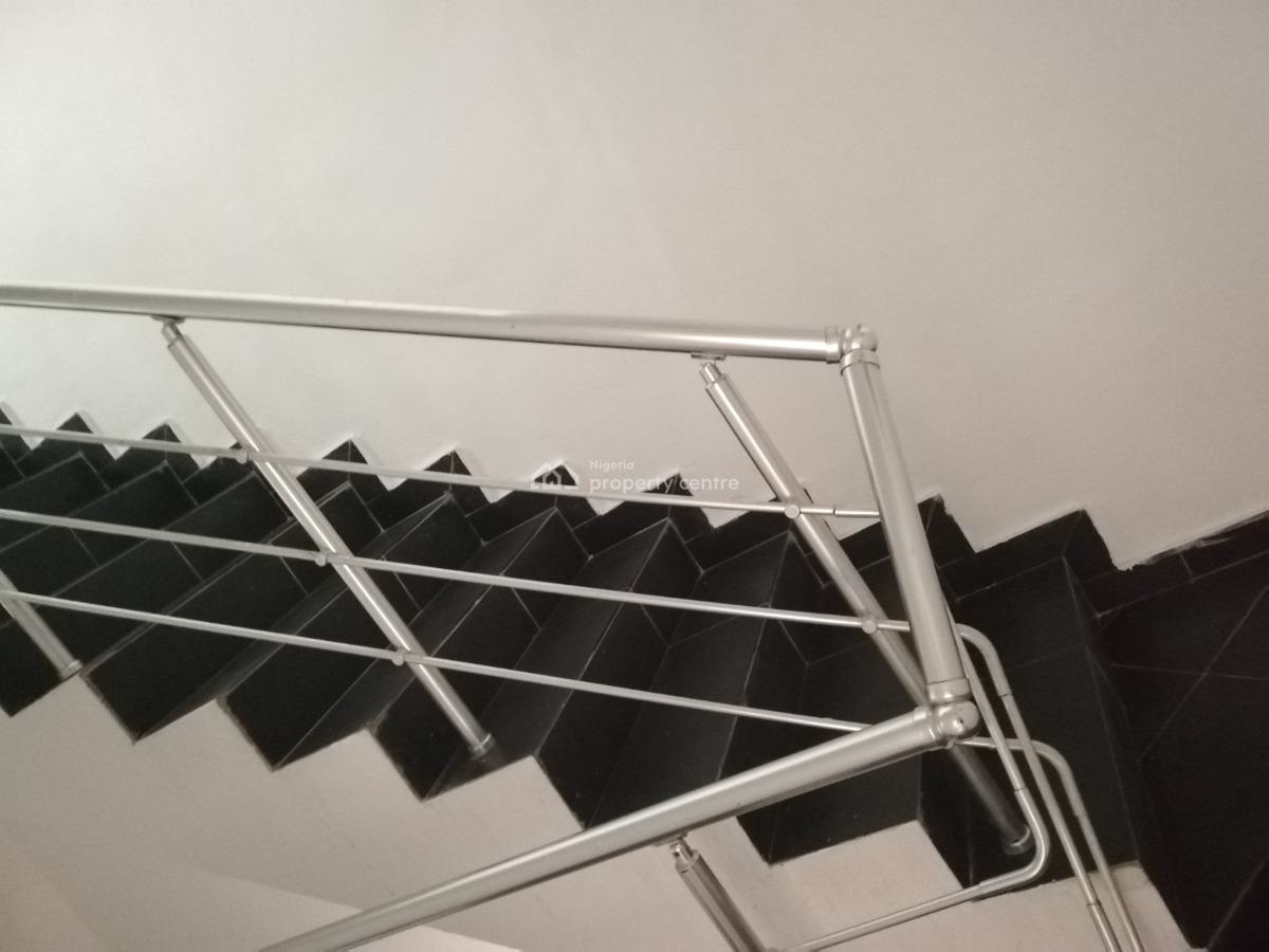 4bedroom Terrace, Ikota, Lekki, Lagos, Terraced Duplex for Rent