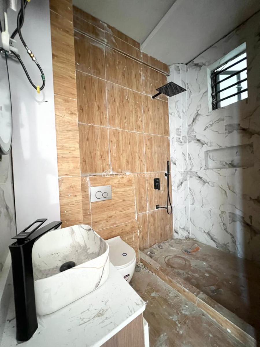 Luxury 2 Bedroom Apartment with Excellent Facilities, Lekki, Lagos, Flat / Apartment for Sale