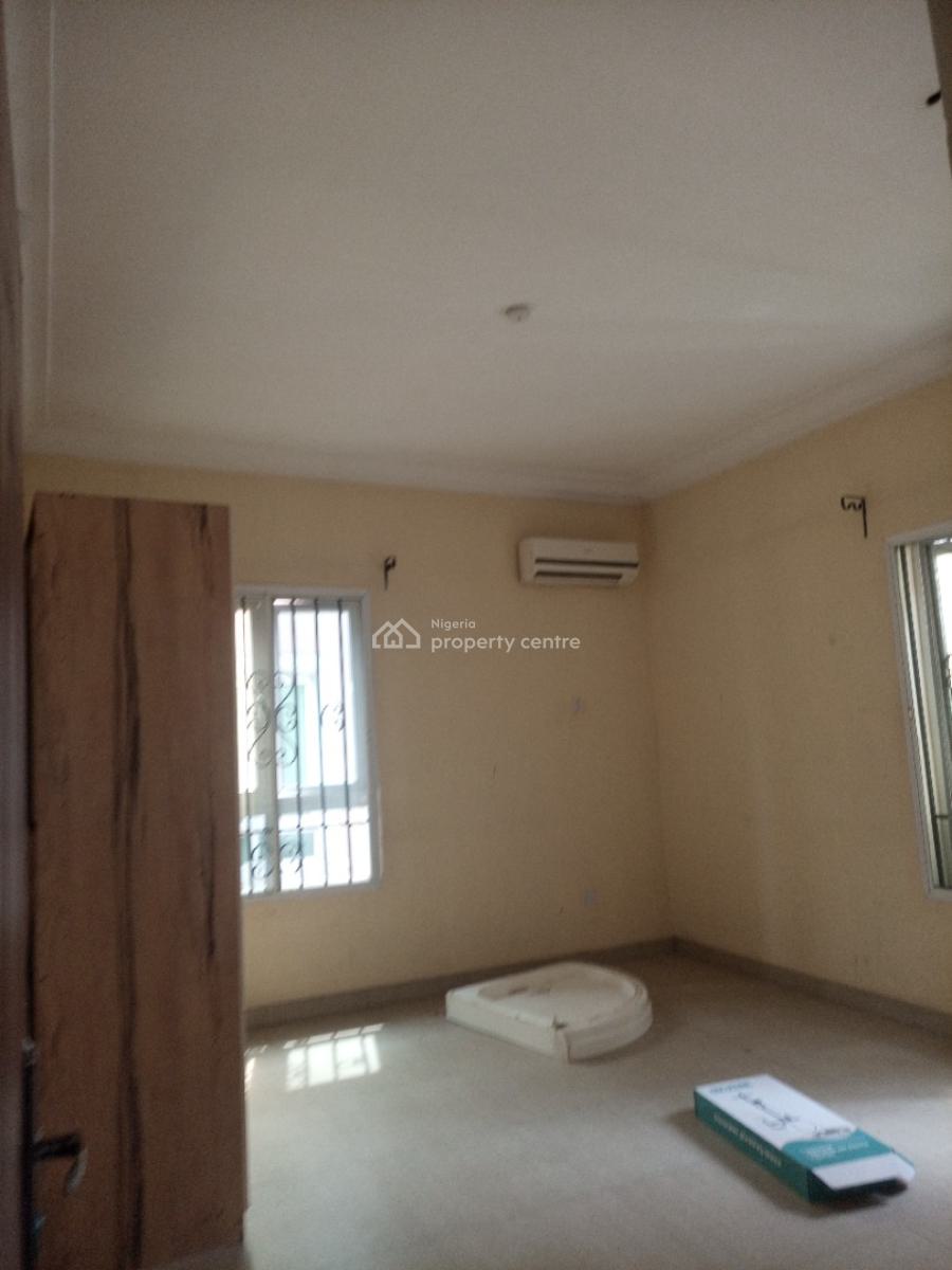 a Well Renovated 5 Bedroom Fully Detached Duplex with Bq, Orchid Road Before Orchid Rooudabout, Lekki Phase 2, Lekki, Lagos, Detached Duplex for Rent
