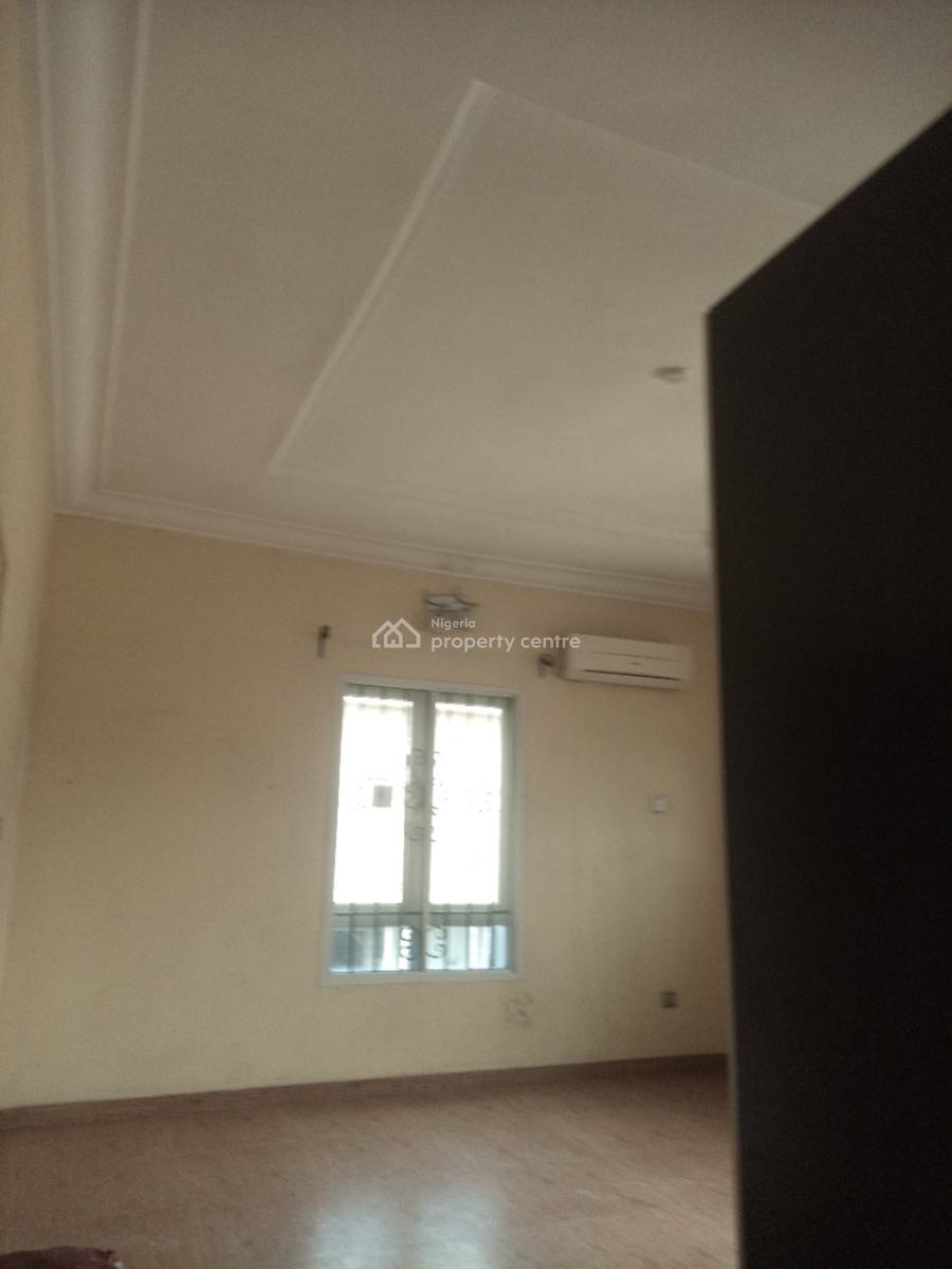 a Well Renovated 5 Bedroom Fully Detached Duplex with Bq, Orchid Road Before Orchid Rooudabout, Lekki Phase 2, Lekki, Lagos, Detached Duplex for Rent