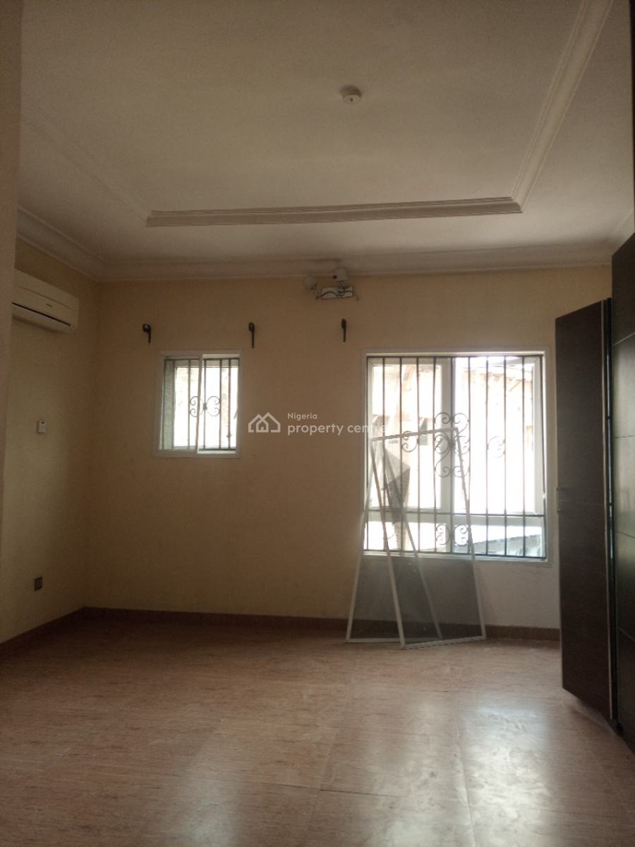 a Well Renovated 5 Bedroom Fully Detached Duplex with Bq, Orchid Road Before Orchid Rooudabout, Lekki Phase 2, Lekki, Lagos, Detached Duplex for Rent