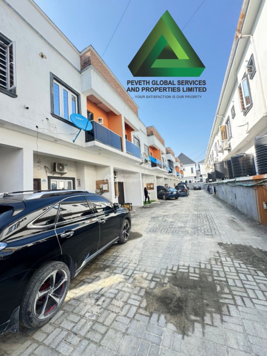 Awoof Distress 4 Bedroom Terrace Duplex, Ikota, Lekki, Lagos, Terraced Duplex for Sale