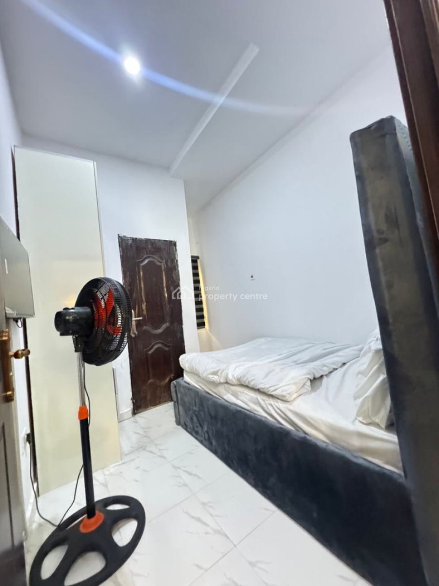 Awoof Distress 4 Bedroom Terrace Duplex, Ikota, Lekki, Lagos, Terraced Duplex for Sale