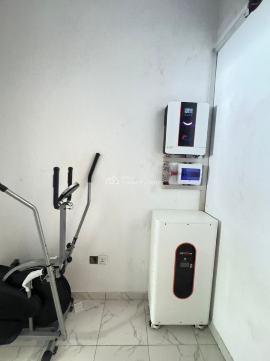 Awoof Distress 4 Bedroom Terrace Duplex, Ikota, Lekki, Lagos, Terraced Duplex for Sale