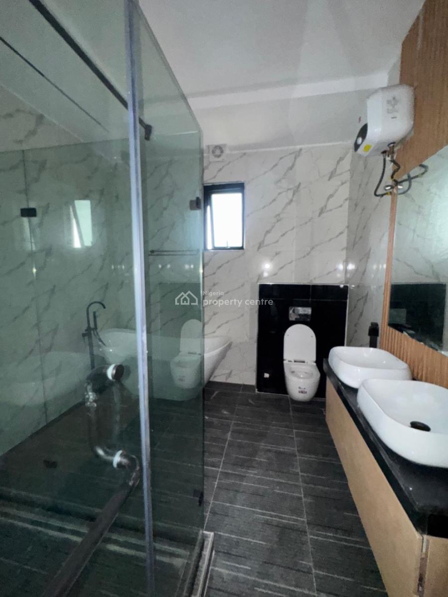 4 Bedroom Terrace with a Bq, Lekki Phase 1, Lekki, Lagos, Terraced Duplex for Sale