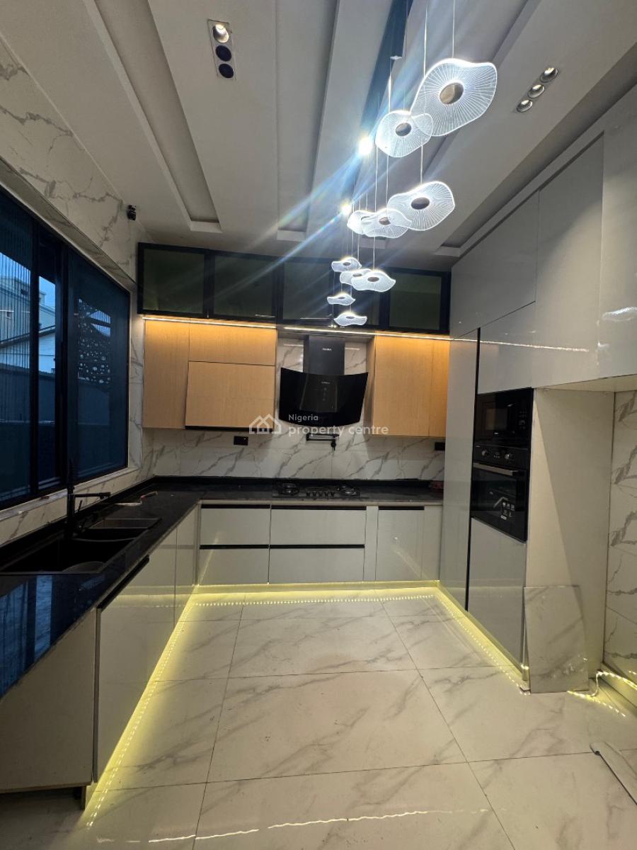 4 Bedroom Terrace with a Bq, Lekki Phase 1, Lekki, Lagos, Terraced Duplex for Sale