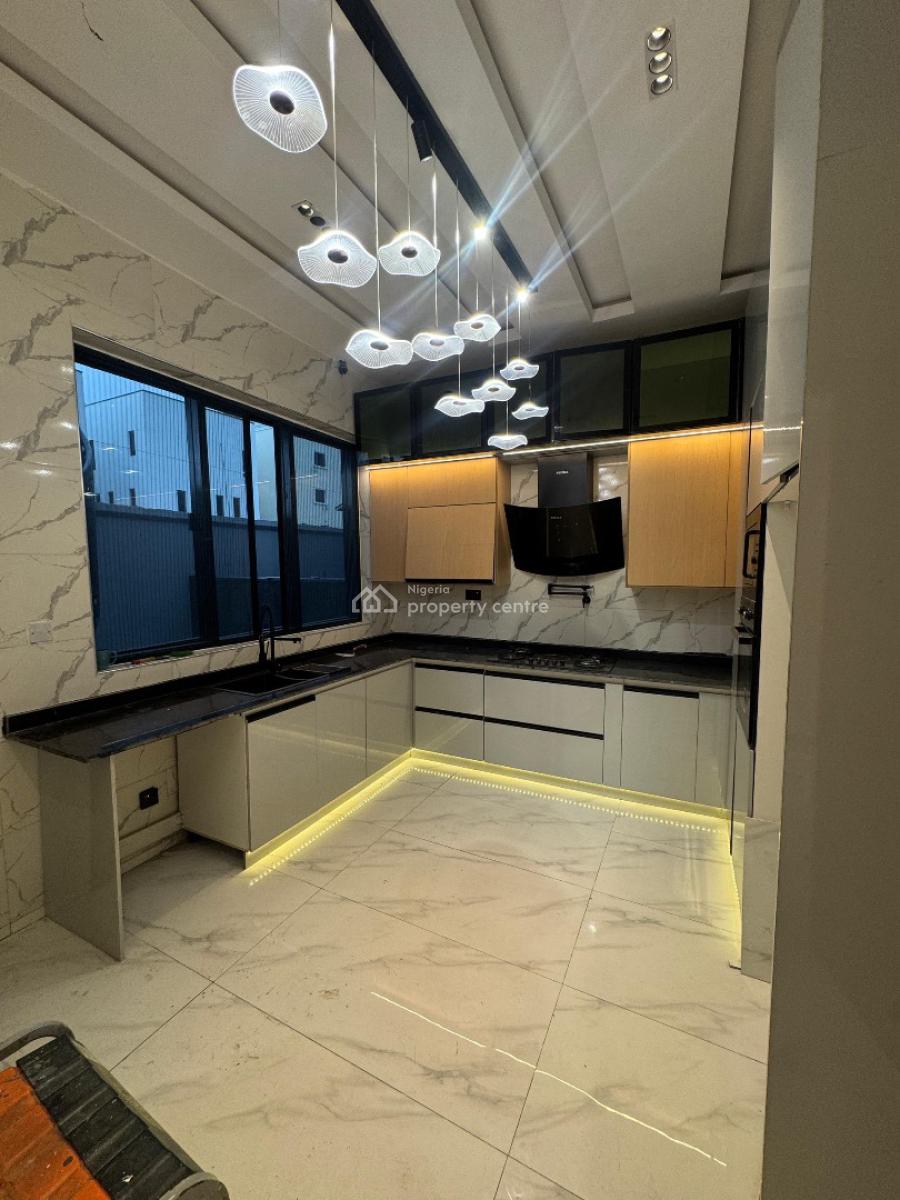 4 Bedroom Terrace with a Bq, Lekki Phase 1, Lekki, Lagos, Terraced Duplex for Sale