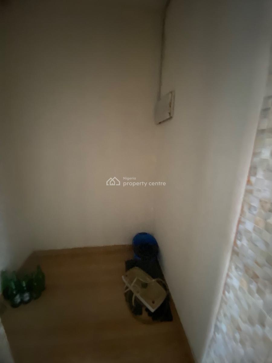 Spacious All En Suite Rooms Upstairs, Peninsula Garden Estate, Olokonla, Ajah, Lagos, Flat / Apartment for Rent