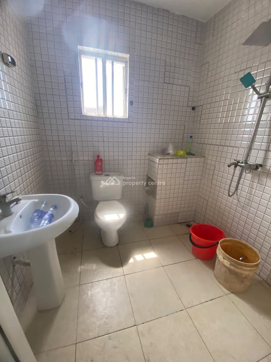 Spacious All En Suite Rooms Upstairs, Peninsula Garden Estate, Olokonla, Ajah, Lagos, Flat / Apartment for Rent
