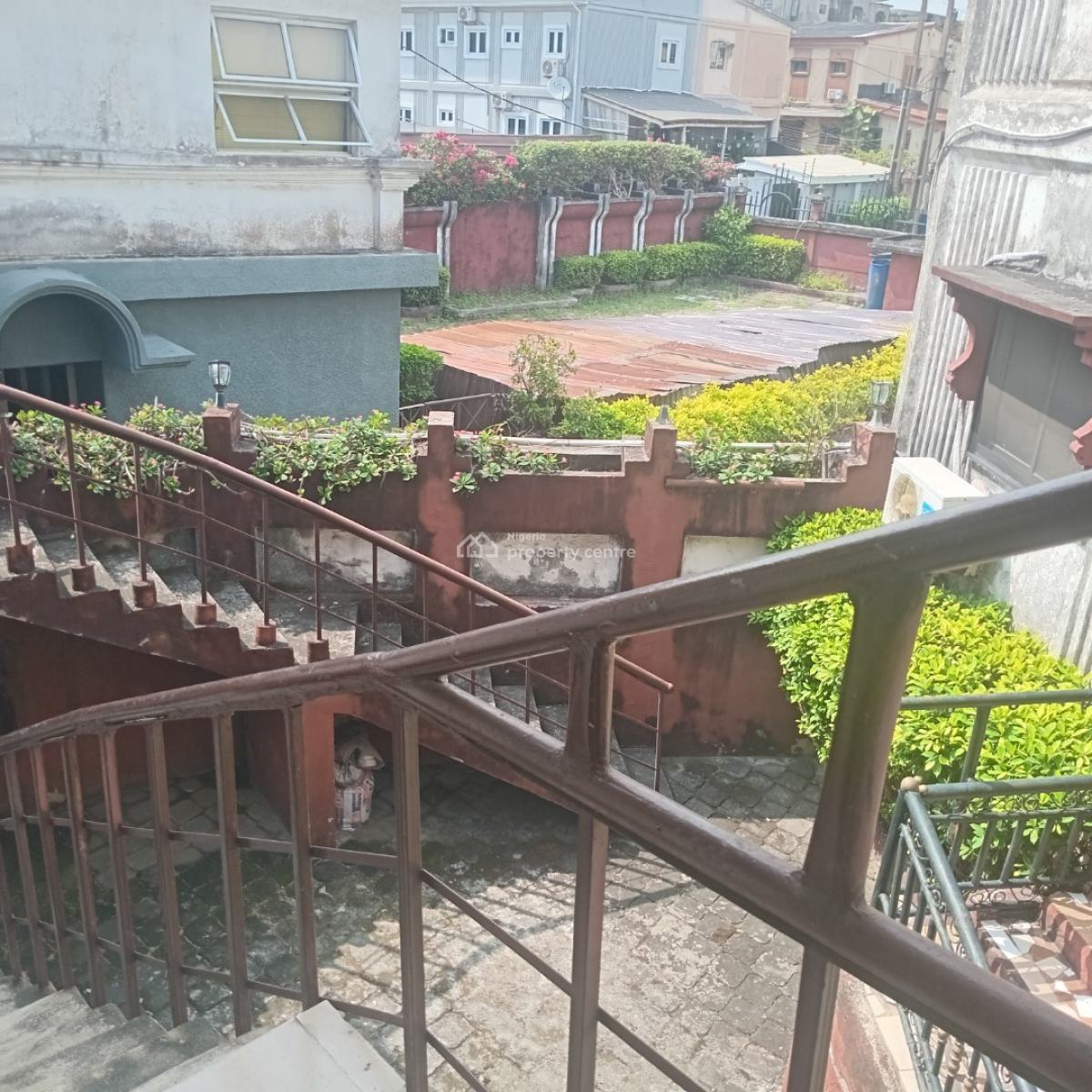 a Nice Open Plan Office, Ilupeju Street, Dolphin Estate, Ikoyi, Lagos, Commercial Property for Rent