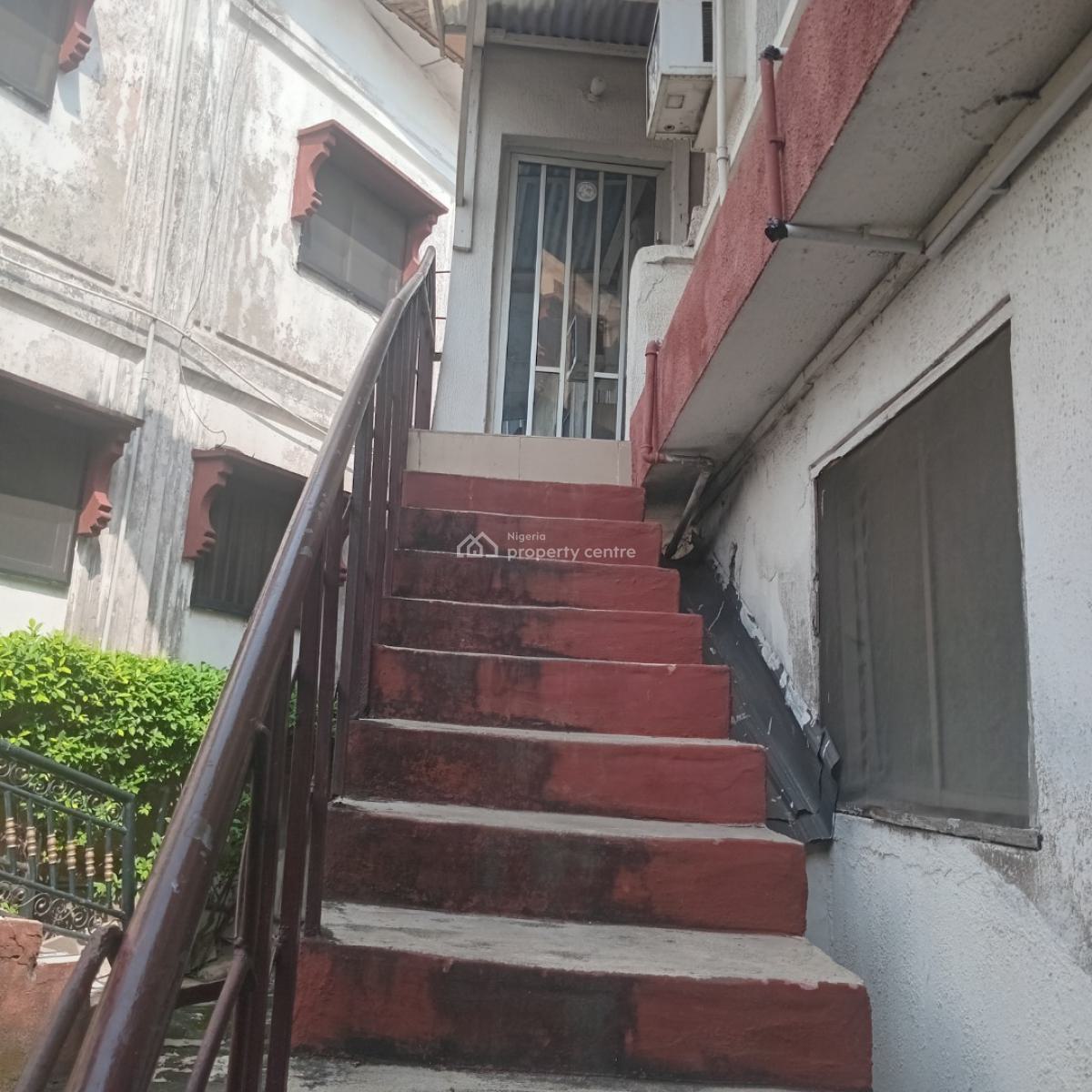 a Nice Open Plan Office, Ilupeju Street, Dolphin Estate, Ikoyi, Lagos, Commercial Property for Rent