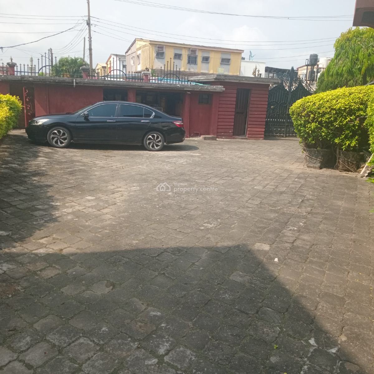 a Nice Open Plan Office, Ilupeju Street, Dolphin Estate, Ikoyi, Lagos, Commercial Property for Rent