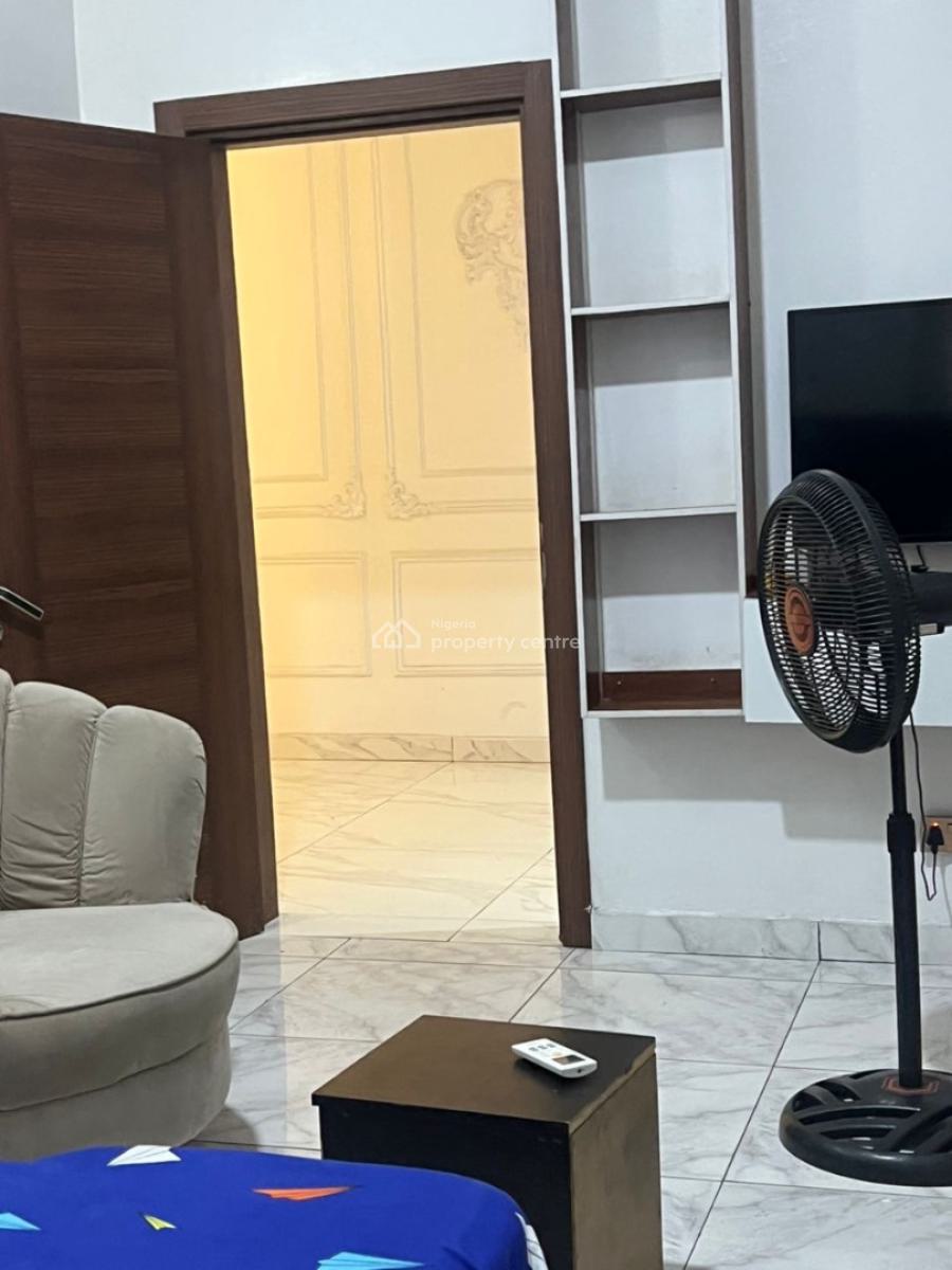 Furnished Miniflat (room & Parlour) in a Serene Location, Bera Estate, By Chevron Drive, Lekki, Lagos, Lekki, Lagos, Mini Flat (room and Parlour) for Rent