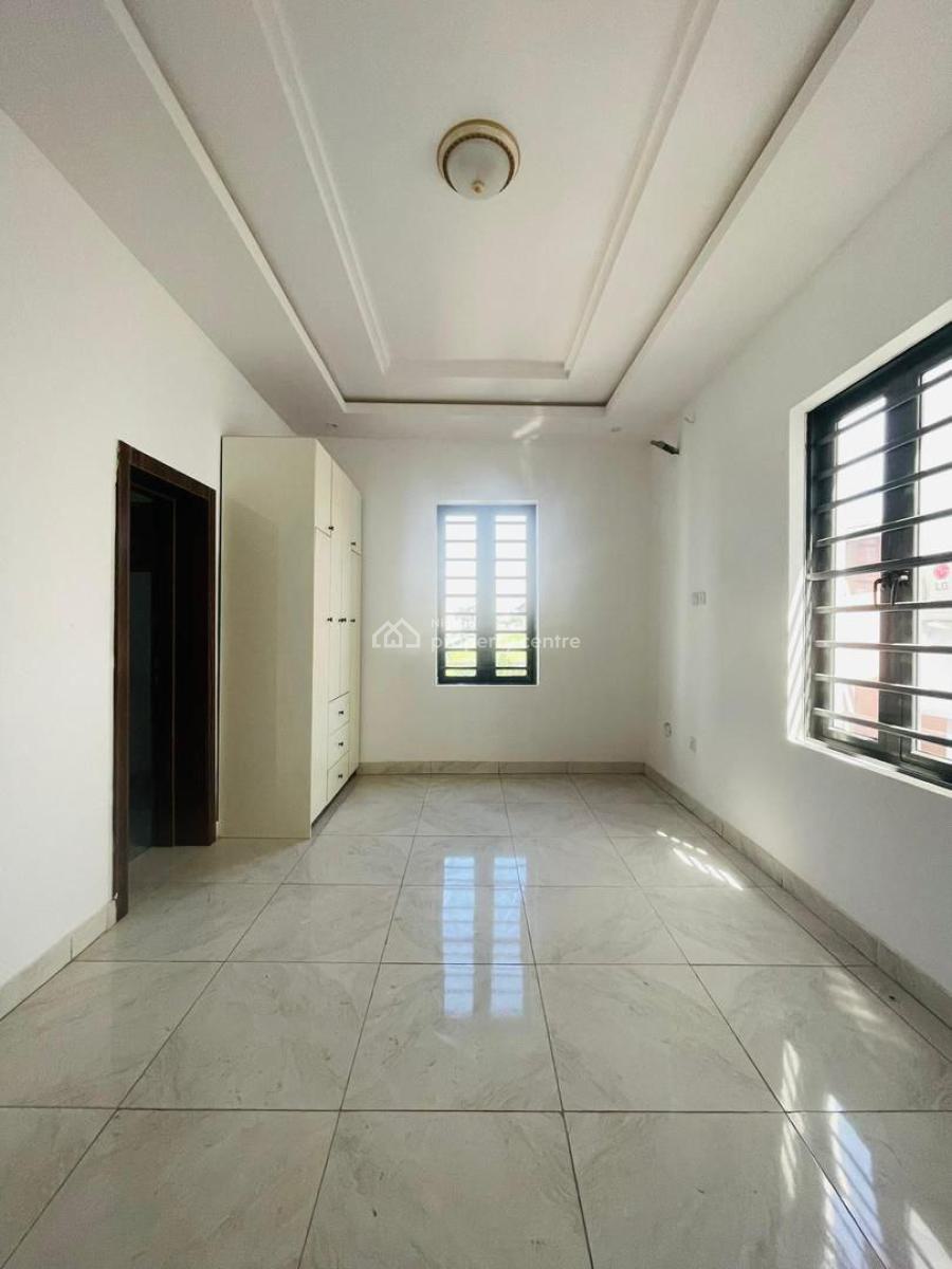 Stunning 5 Bedroom Fully Detached Duplex Plus Bq, Gra Phase 2, Magodo, Lagos, Detached Duplex for Sale