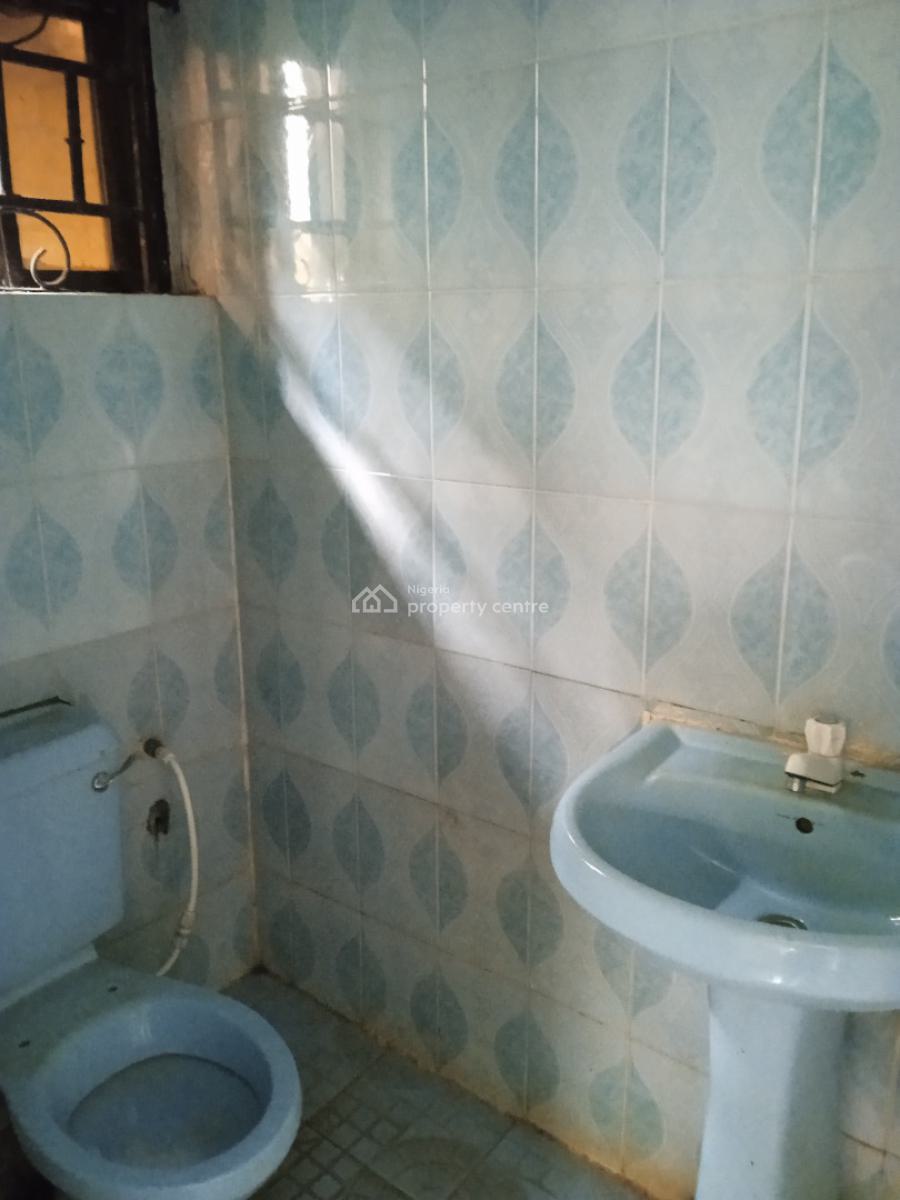 Room in a Shared Flat, Alasia Town, Ajah, Lagos, Flat / Apartment for Rent
