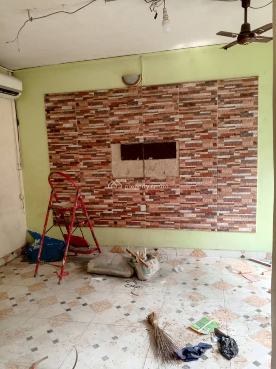 2 Bedroom Flat, Adekunle, Yaba, Lagos, Flat / Apartment for Rent