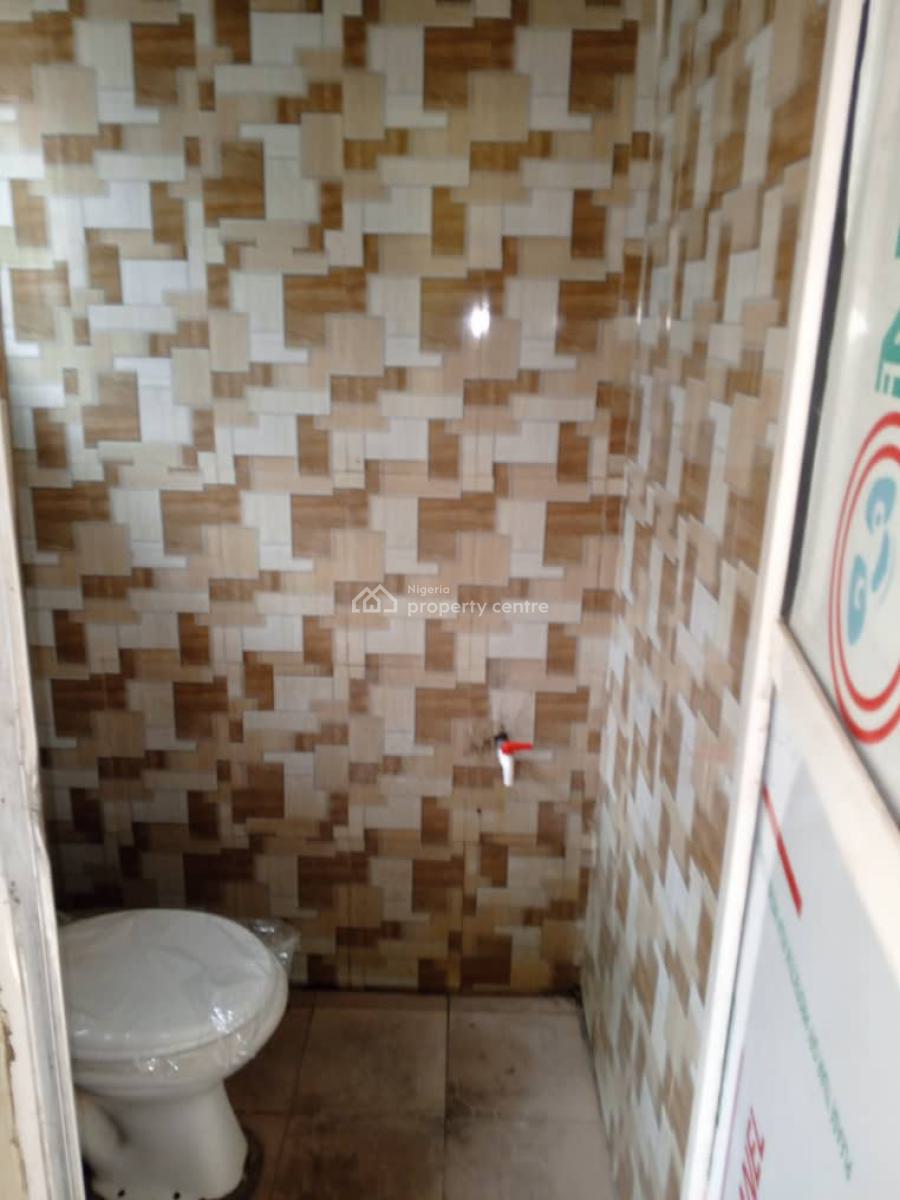 2 Bedroom Flat, Adekunle, Yaba, Lagos, Flat / Apartment for Rent