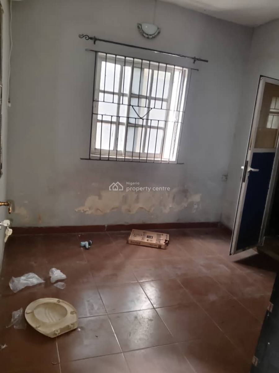 2 Bedroom Flat, Adekunle, Yaba, Lagos, Flat / Apartment for Rent