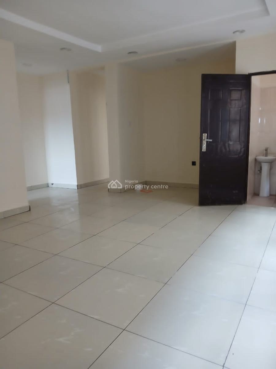 a Clean 2 Bedroom Flat, Alagomeji, Yaba, Lagos, Flat / Apartment for Rent