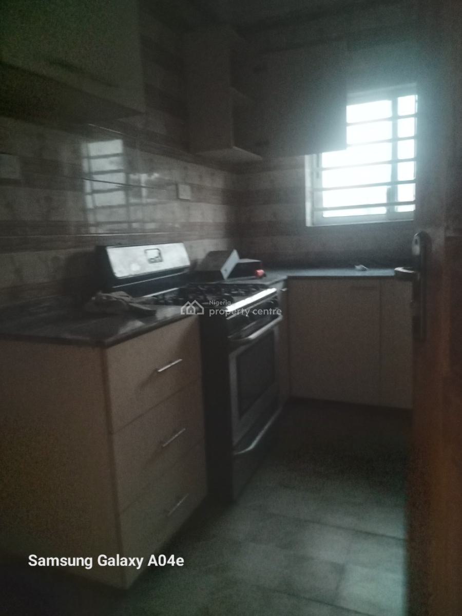 Lovely Spacious 3 Bedroom Flat Upstairs, Unity Estate, Badore, Ajah, Lagos, Flat / Apartment for Rent