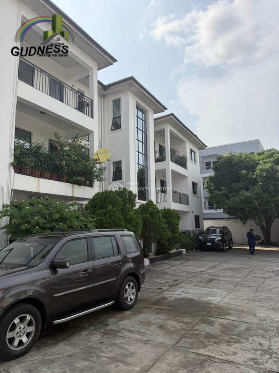 Serviced 3 Bedroom Flat, Off Admiralty Way, Lekki Phase 1, Lekki, Lagos, Flat / Apartment for Rent