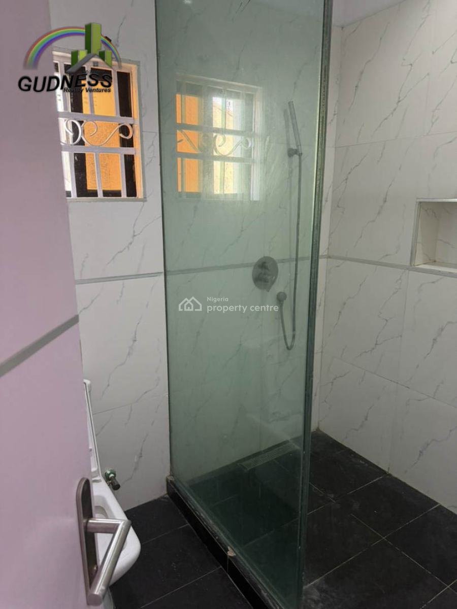 Serviced 3 Bedroom Flat, Off Admiralty Way, Lekki Phase 1, Lekki, Lagos, Flat / Apartment for Rent