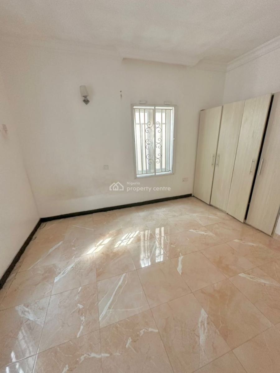 Standing Single Room Semi Master Shared Apartment, Osapa, Lekki, Lagos, Flat / Apartment for Rent