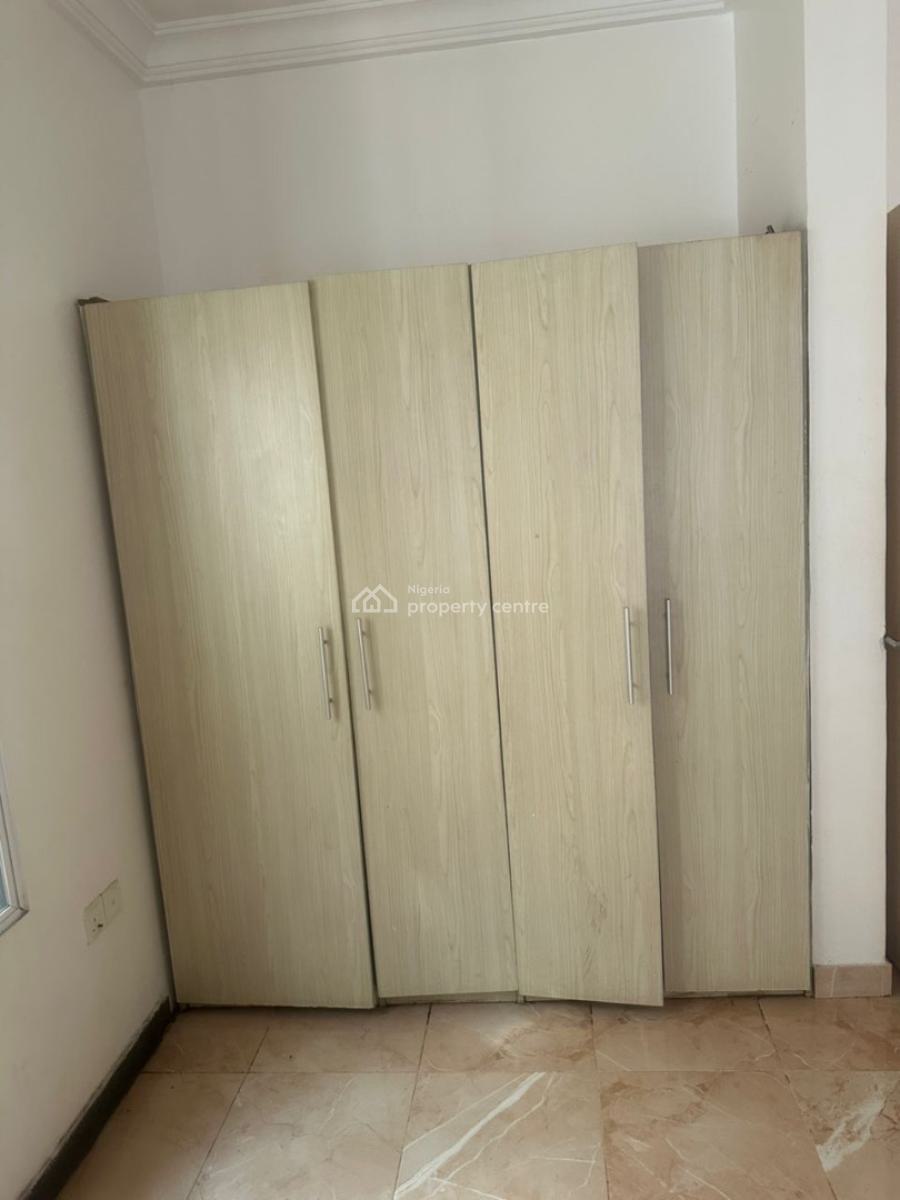 Standing Single Room Semi Master Shared Apartment, Osapa, Lekki, Lagos, Flat / Apartment for Rent
