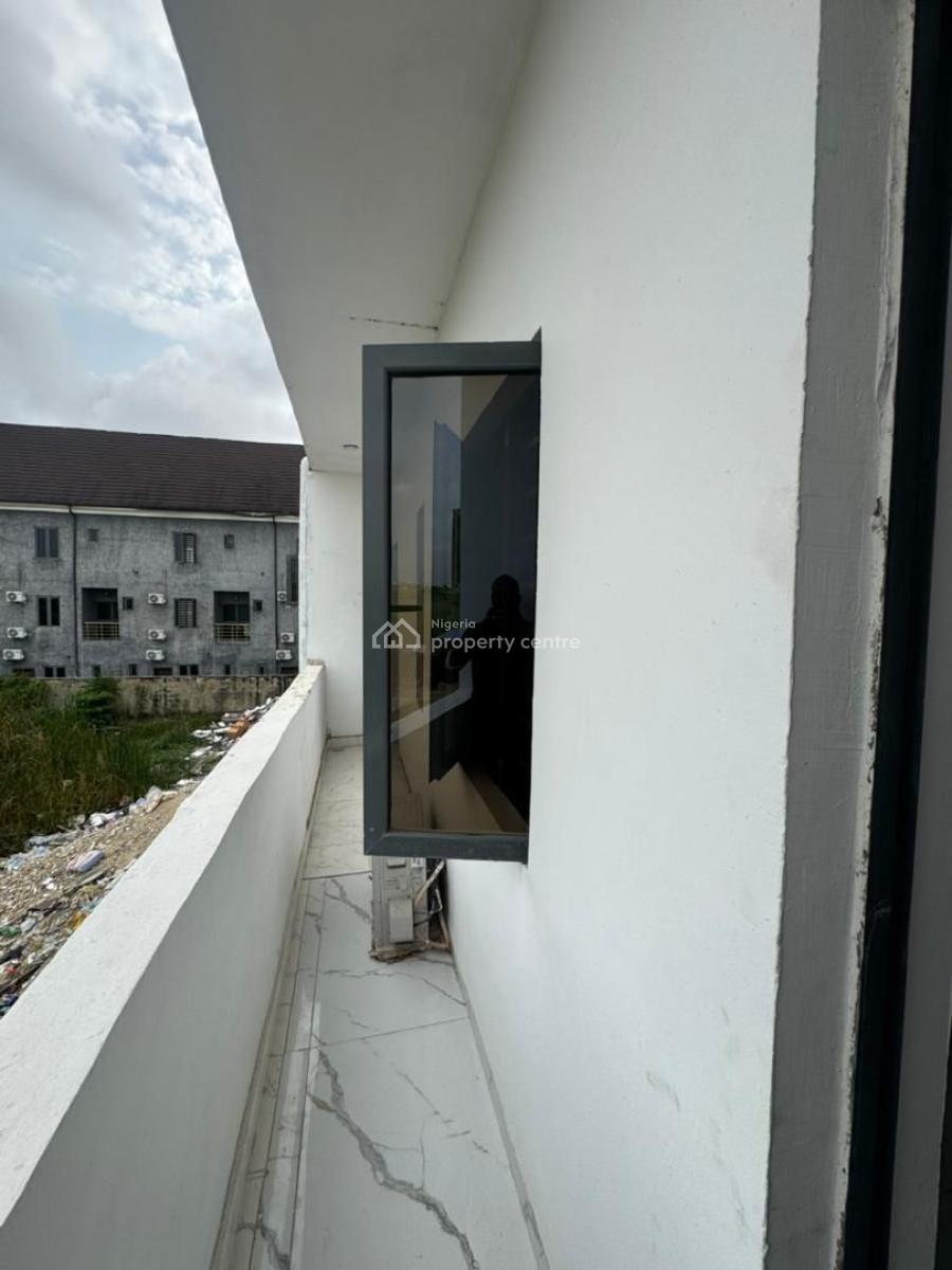 Luxurious 2 Bedroom Apartment, Chevro, Lekki Phase 2, Lekki, Lagos, Flat / Apartment for Rent