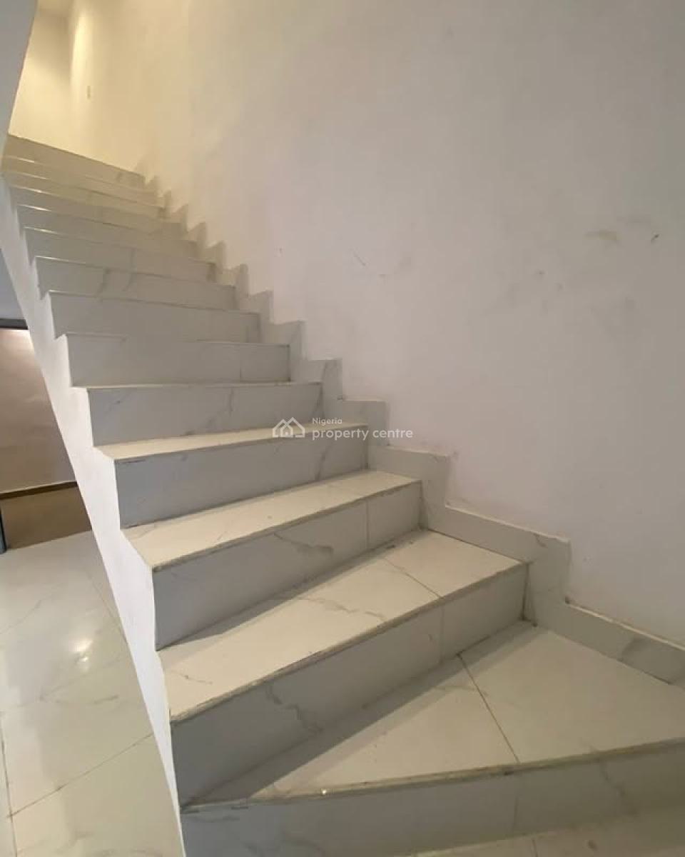 Lovely 2 Bedroom Maisonette, Lekki Phase 1, Lekki Phase 1, Lekki, Lagos, Detached Duplex for Rent
