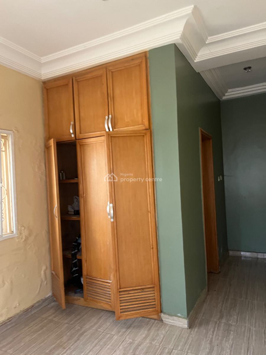Nice 3 Bedroom Flat, with Study Room, 1st Floor & Ground Floor, Tarred Road, Jabi Main (tarred Road), Jabi, Abuja, Flat / Apartment for Rent