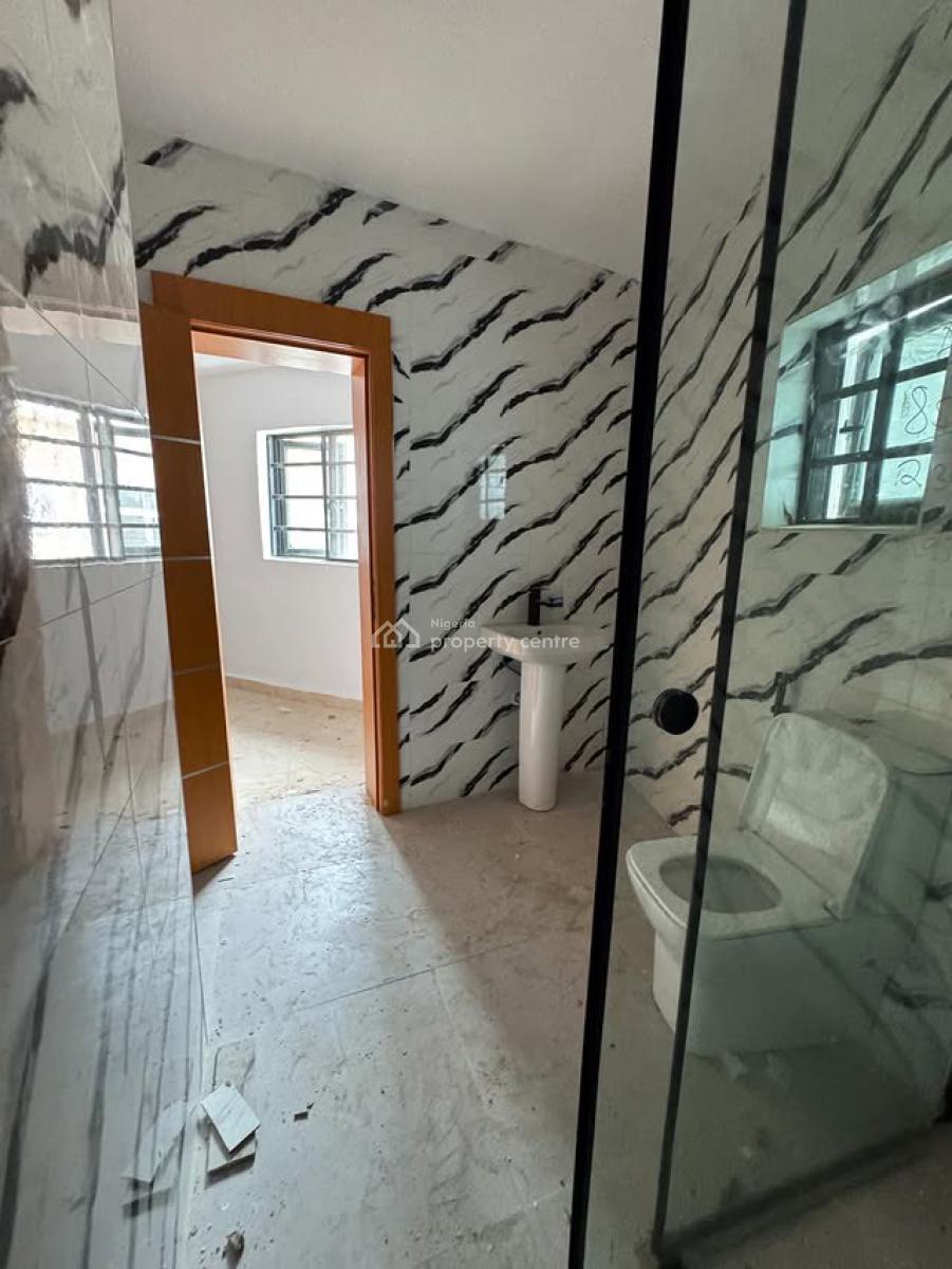 Lovely 3 Bedroom Terrace Duplex with Bq, Lekki Phase 1, Lekki, Lagos, Terraced Duplex for Rent