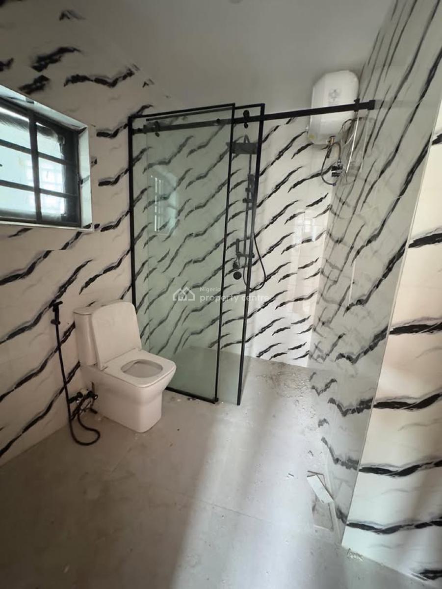 Lovely 3 Bedroom Terrace Duplex with Bq, Lekki Phase 1, Lekki, Lagos, Terraced Duplex for Rent