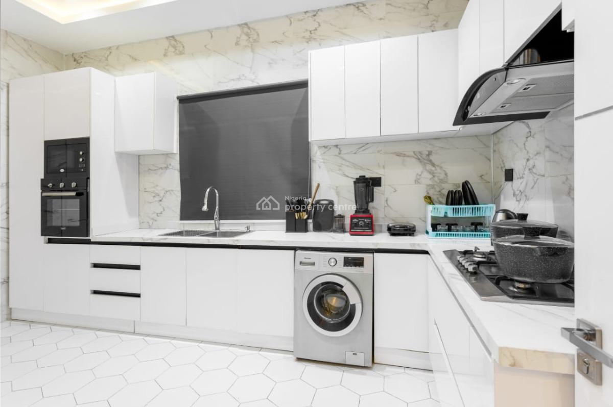 Luxury 3 Bedroom Apartment, Furo Ezimora Street, Lekki Phase 1, Lekki, Lagos, Flat / Apartment Short Let