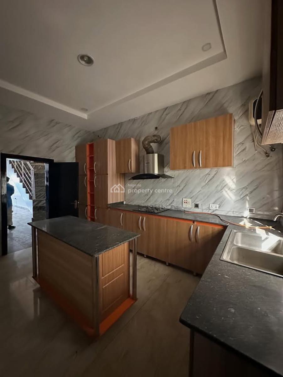 Lovely 4 Bedroom Semi Detached Duplex with Bq, Ologolo, Lekki, Lagos, Semi-detached Duplex for Rent